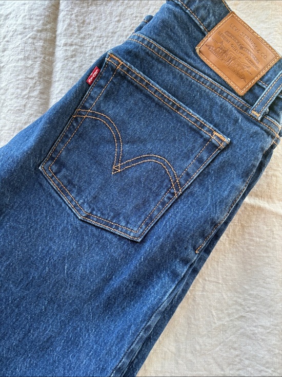 Levi's Denim - Levis ICON fit Wedgie Lifes Work Dark Wash womens ankle jeans 27 x 27